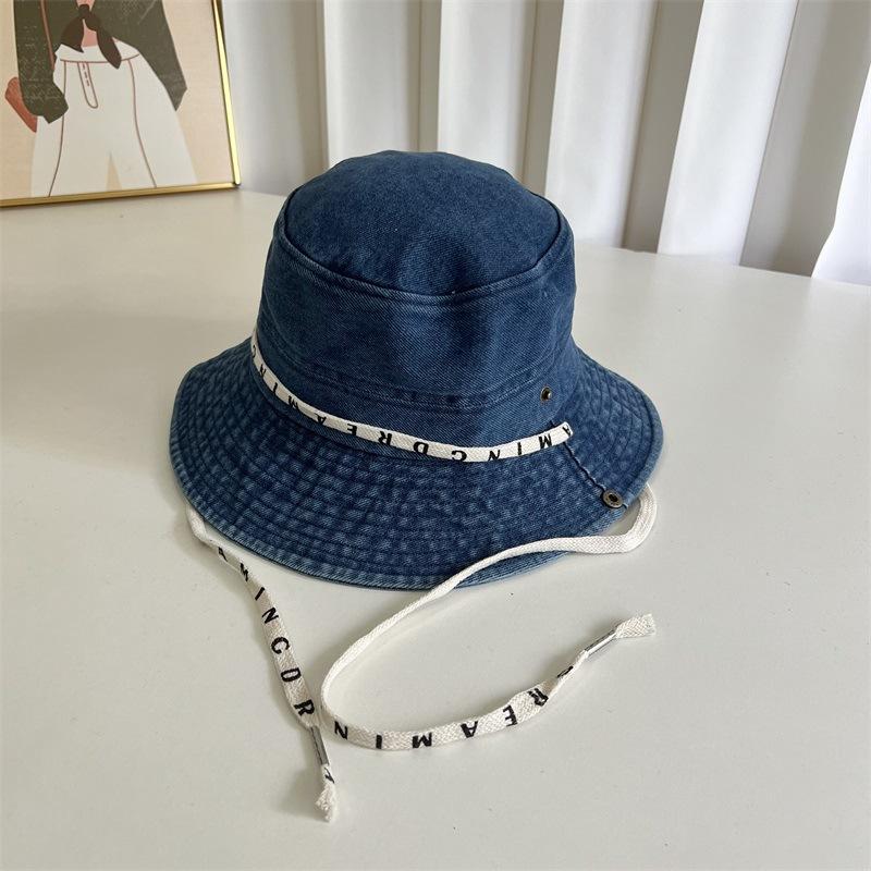 

Ретро джинсовая панама женская новая на завязках с большими полями джинсовая шляпа для путешествий и защиты от солнца универсальная шляпа от солнца M（56-58cm） темно-синий