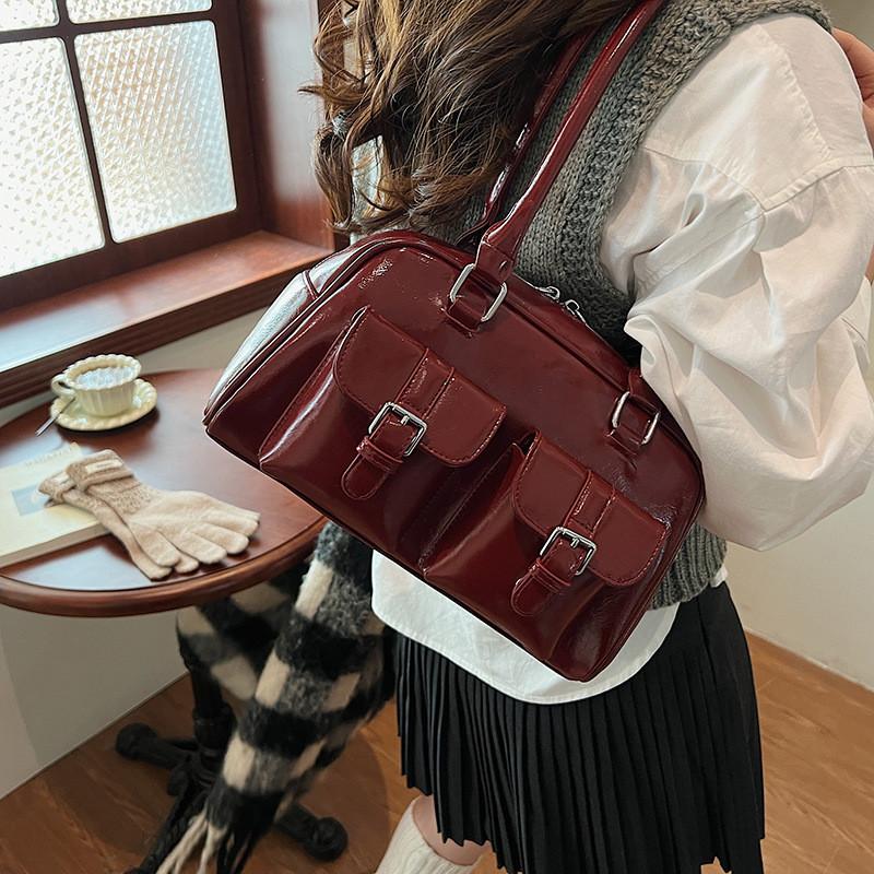 IELGY Retro Casual Commuter Shoulder Armpit Bag Large Capacity Simple Bowling Bag