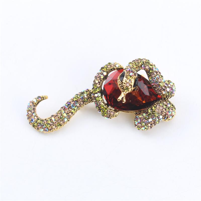 Stylish and Elegant Zodiac Animal Snake Brooch Personalized Luxury Accessory Pin Gift