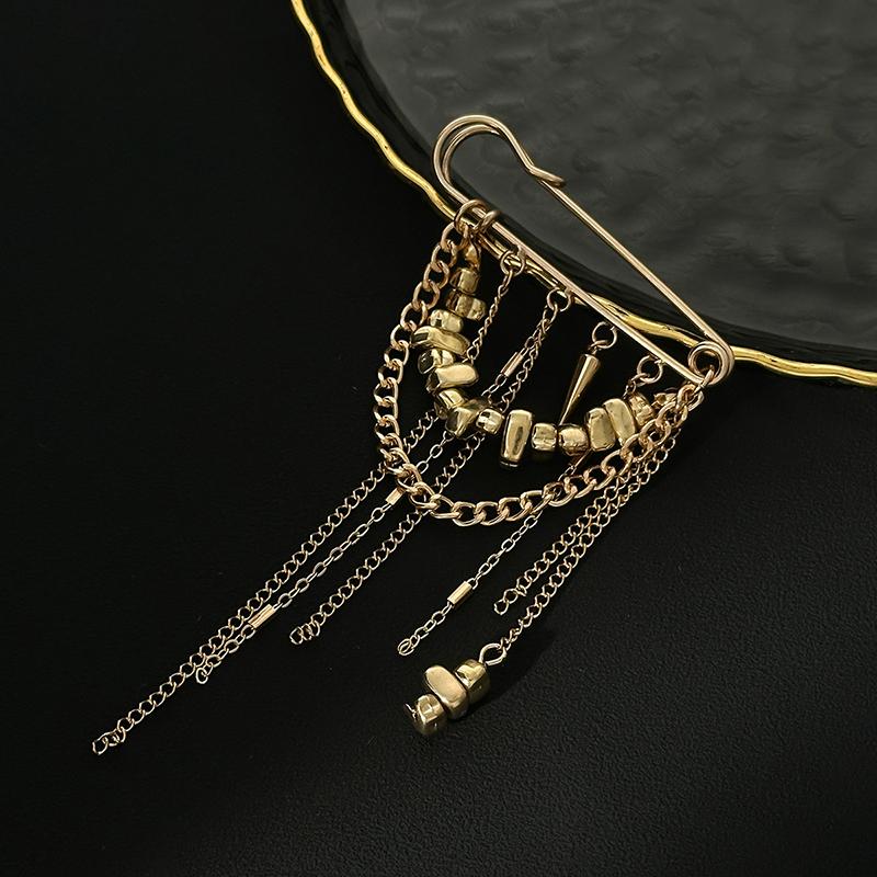 Creative Beaded Heart Shaped Tassel Metal Brooches Adjusting The Pant Legs Belt Safety Pin Versatile Clothing