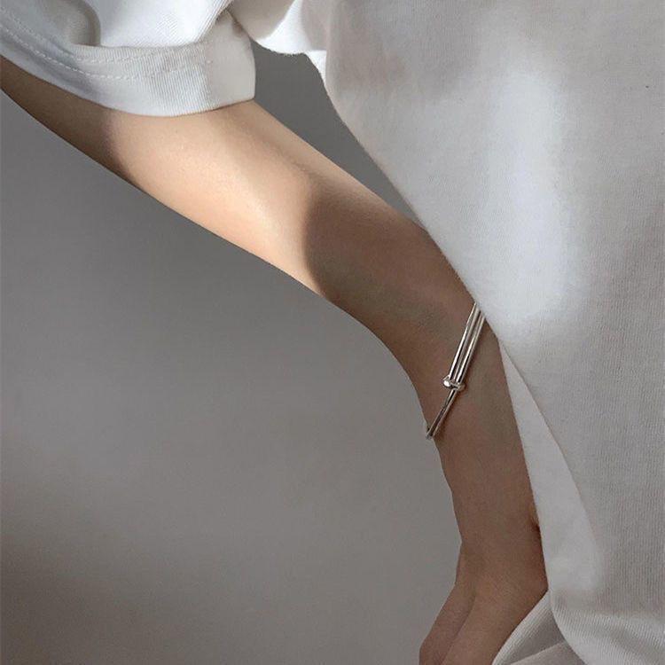 Smooth Push-Pull Bracelet for Women, Ins Niche Design, Light Luxury Best Friend Bracelet, Fashionable Versatile Bangle with Geometric Elements