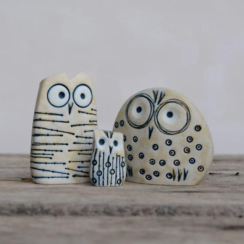 Nuovo set di statue sculture decorative creative a forma di gufo è utilizzato per la decorazione di librerie, decorazione di balconi domestici