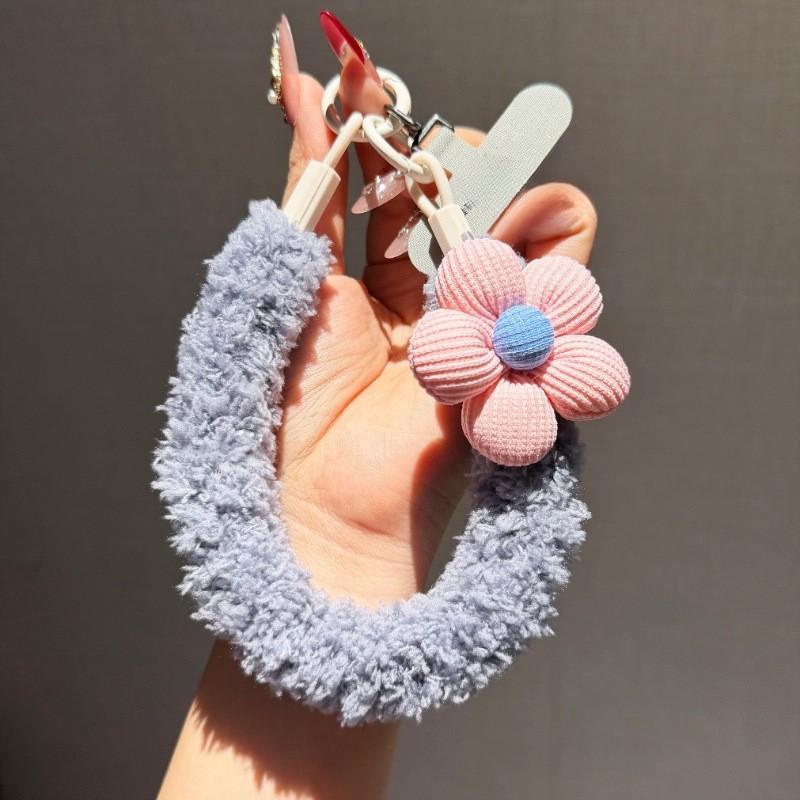 

Creative Plush Phone Hanging Rope Short Hand Wristband Flower Pendant Camera Gasket Sturdy Anti Theft Chain