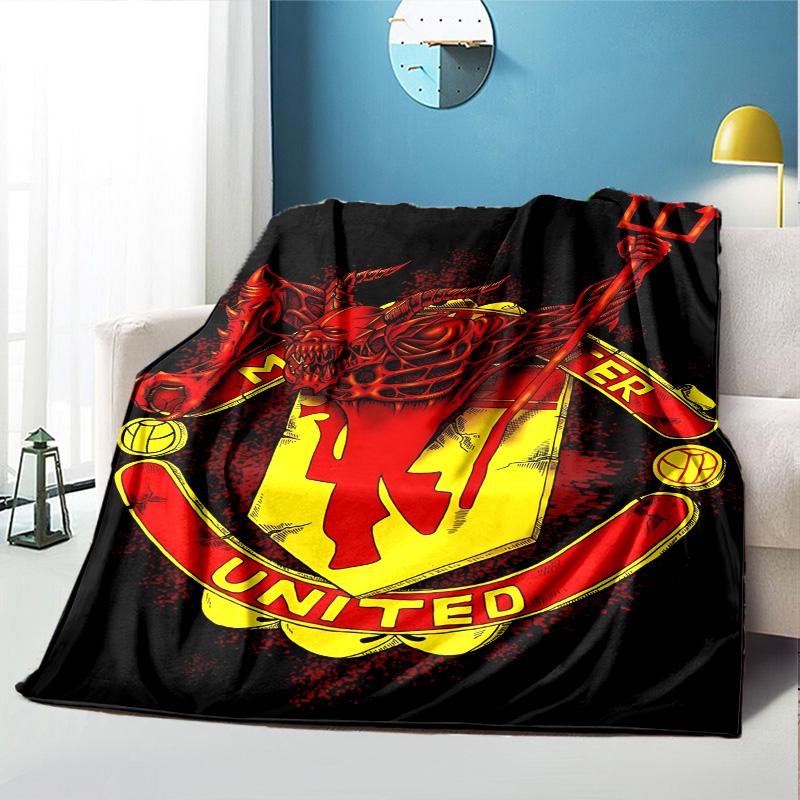 Football United F.C Pattern Blanket for Home Decoration, Bed, Sofa, Car Travel, Camping, Suitable for All Seasons, Birthday Christmas Gift
