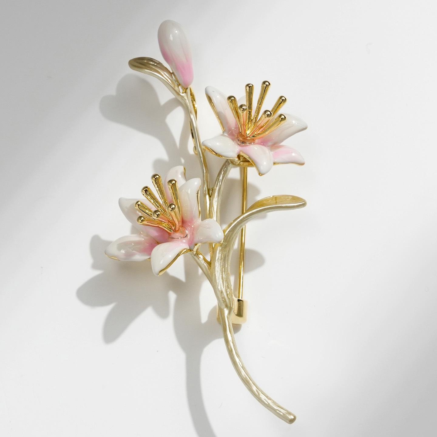 Bo Xin Yun Green Agate & Freshwater Pearl Orchid Brooch