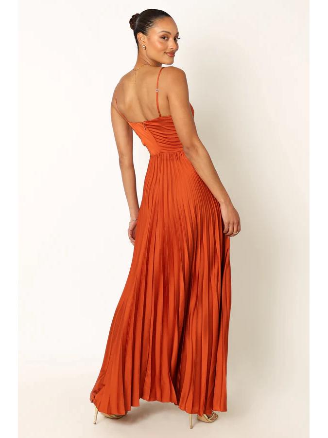 European Style Pleated Spaghetti Strap Dress - Women's Pine Smoke Ink Drop-Waist Long Dress