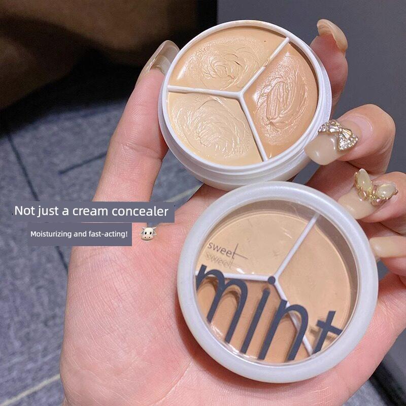 Authentic Sweet Mint Moisturizing Four-Color Concealer Palette for Face, Conceals Acne Marks and Spots