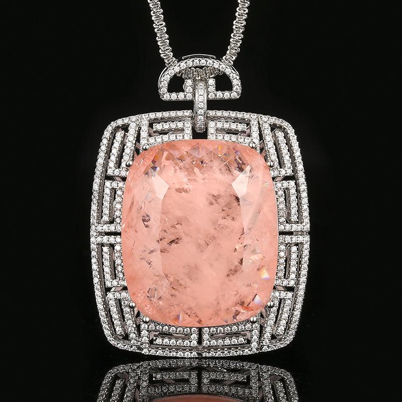 New Jewelry Necklace Emerald Color Vintage Women's Style Banquet Fashion Large Square Pendant Light Luxury