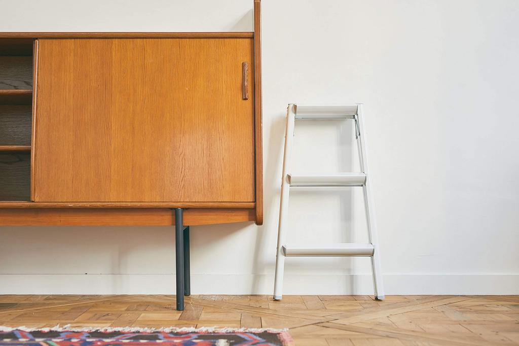 Hasegawa SE-8a(WH) 3-Stufen-Trittleiter, Weiß (79 cm) (17721), Modell 2020