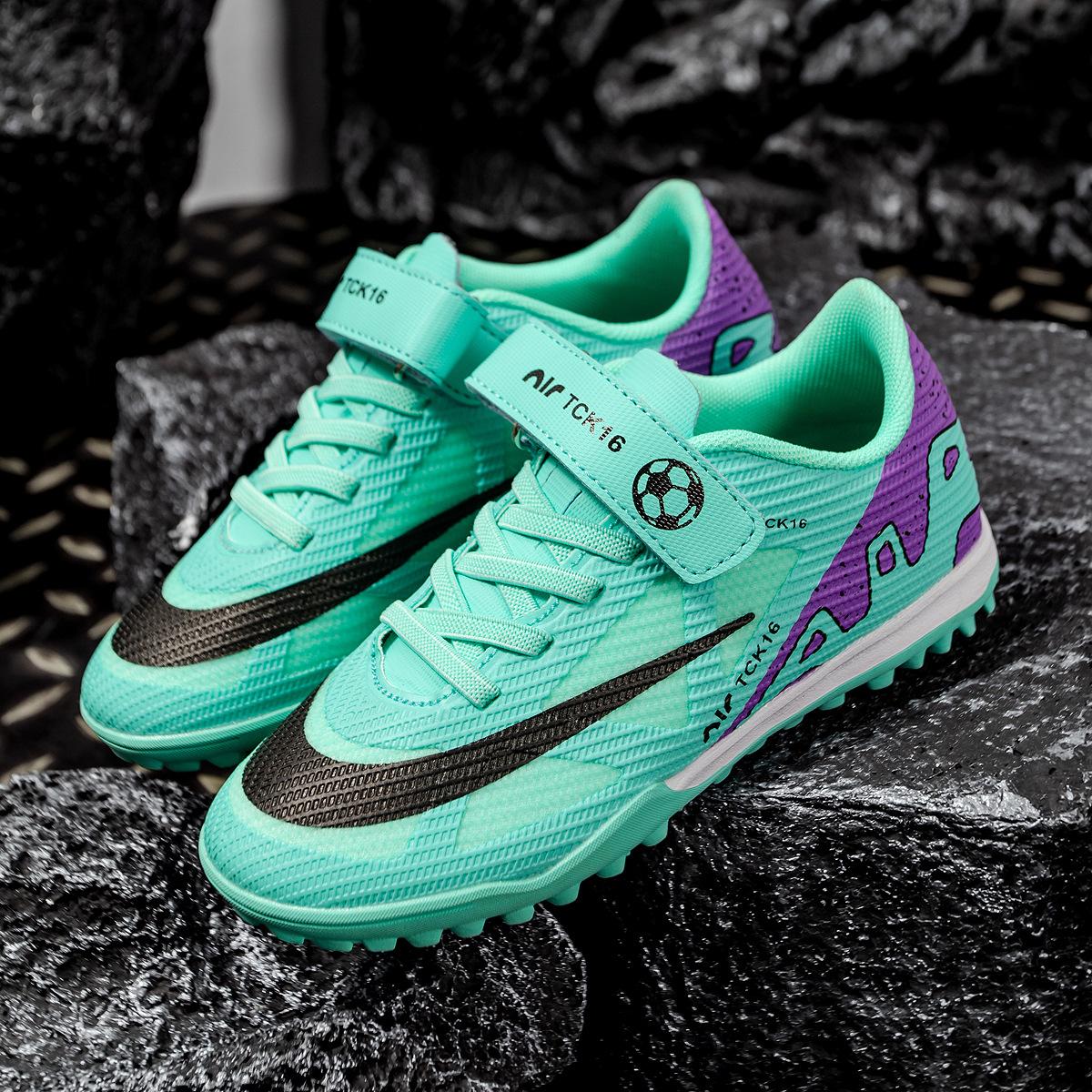 

Новые детские футбольные бутсы Velcro с низким верхом и защитой от сломанных ногтей, тренировочные бутсы для учеников начальной школы и подростков 40