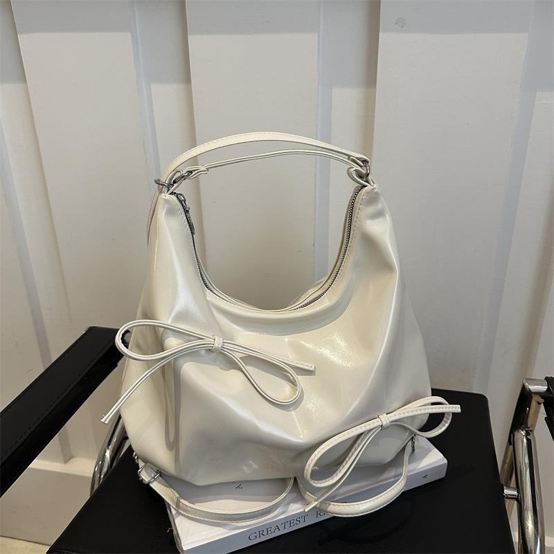 

Рюкзак с бантом для девочек Женский Осенний 2025 Новый Модный Корейский Рюкзак-тоут Универсальный Большой Вместимости Сумка для Поездок белый