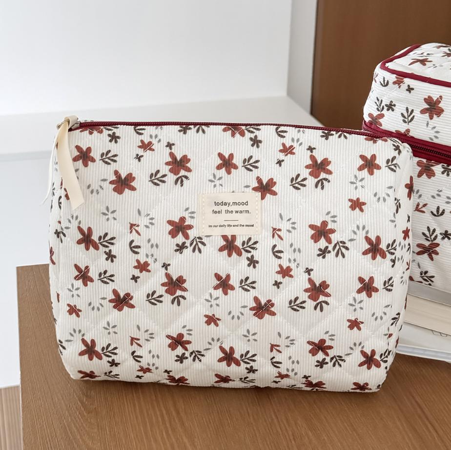 Quilted Cotton Ladies Travel Storage Bag Retro Cherry Women's Cosmetic Bags Cute Design Girls Pencil Case Makeup Bag Handbags