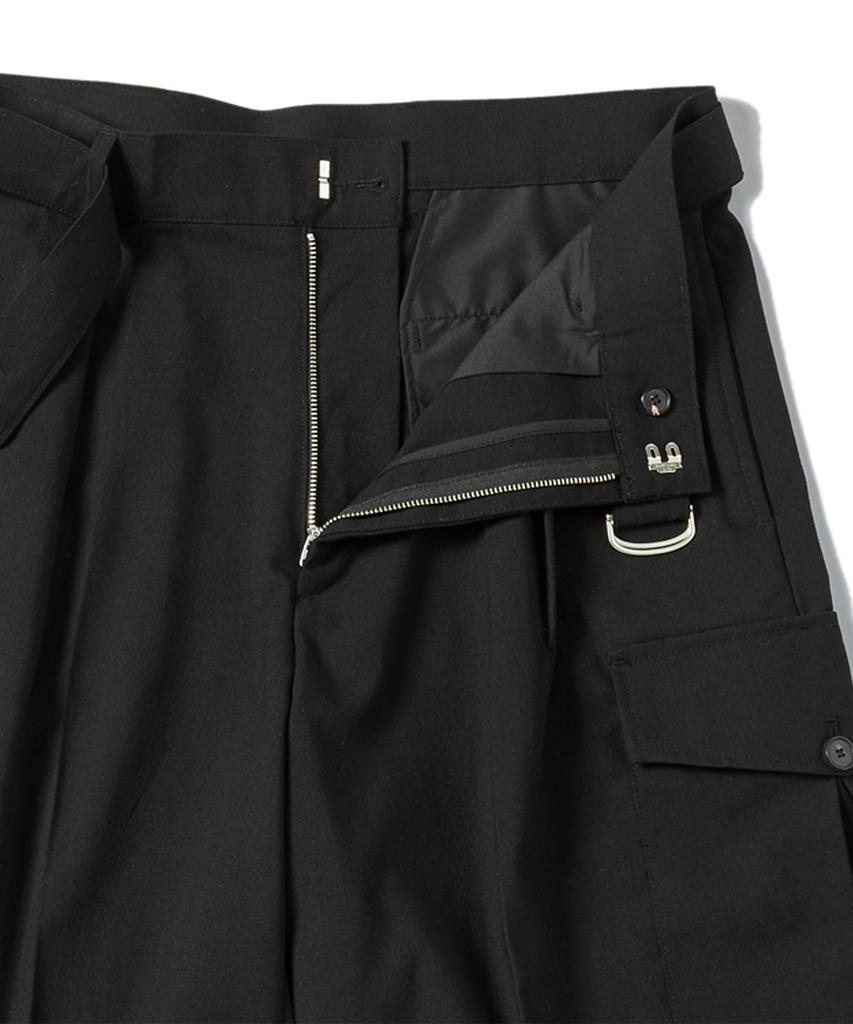 BEYOND CLOSET [Collection Line] Belted Detail Washed Wool Cargo Half Pants Black
