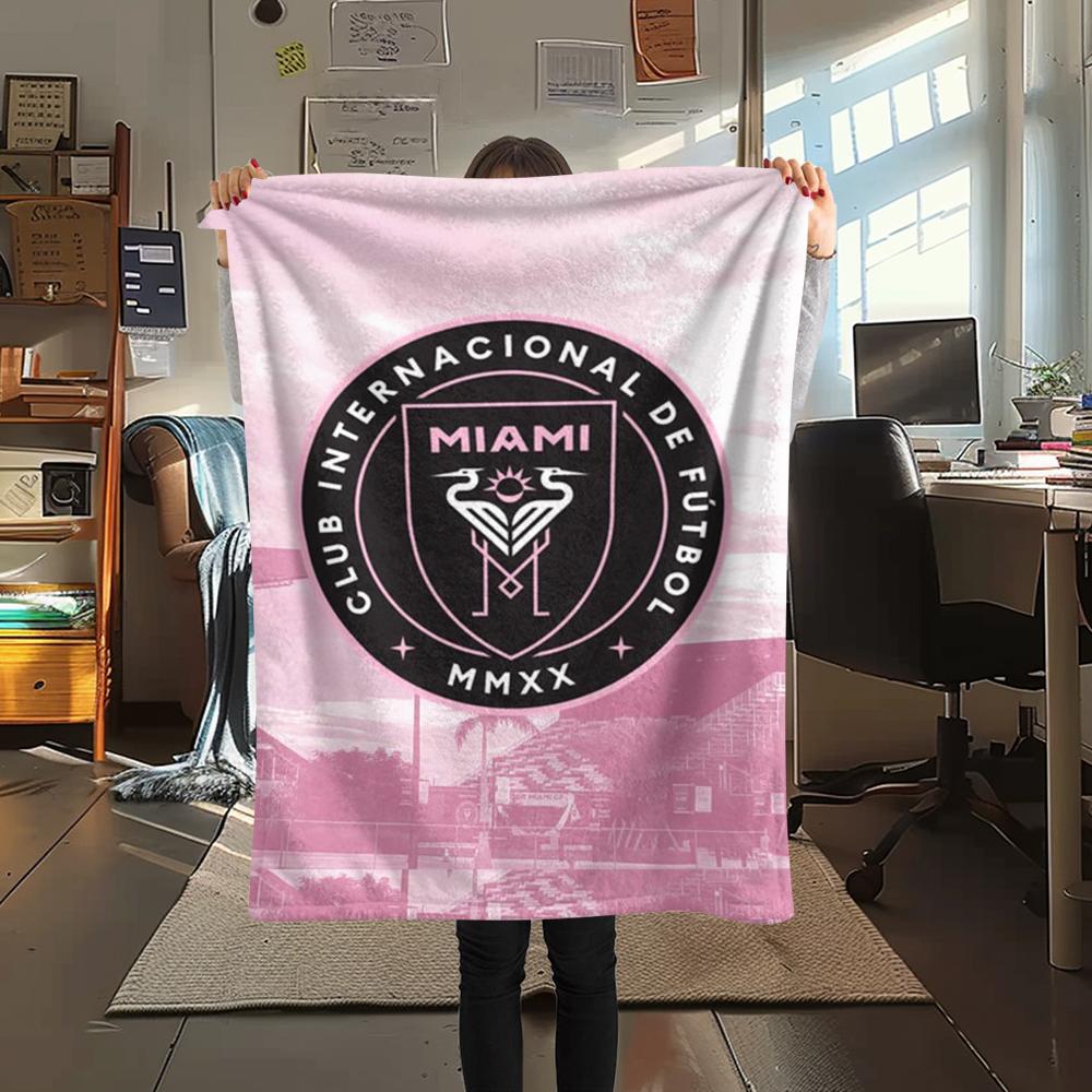 1 Stück Inter Miami CF Aufdruck Flanelldecke, Hohe Qualität, Bequem für Alle Jahreszeiten, Heimdekoration, Wärme und Komfort, Perfekt für Weihnachtsgeschenke