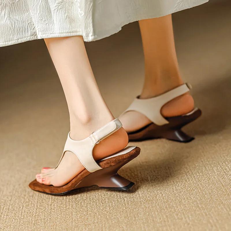 Retro Style Women Vacation Sandals Fashion Clip Toe Summer Casual Party Female Wedges Heel Sandals