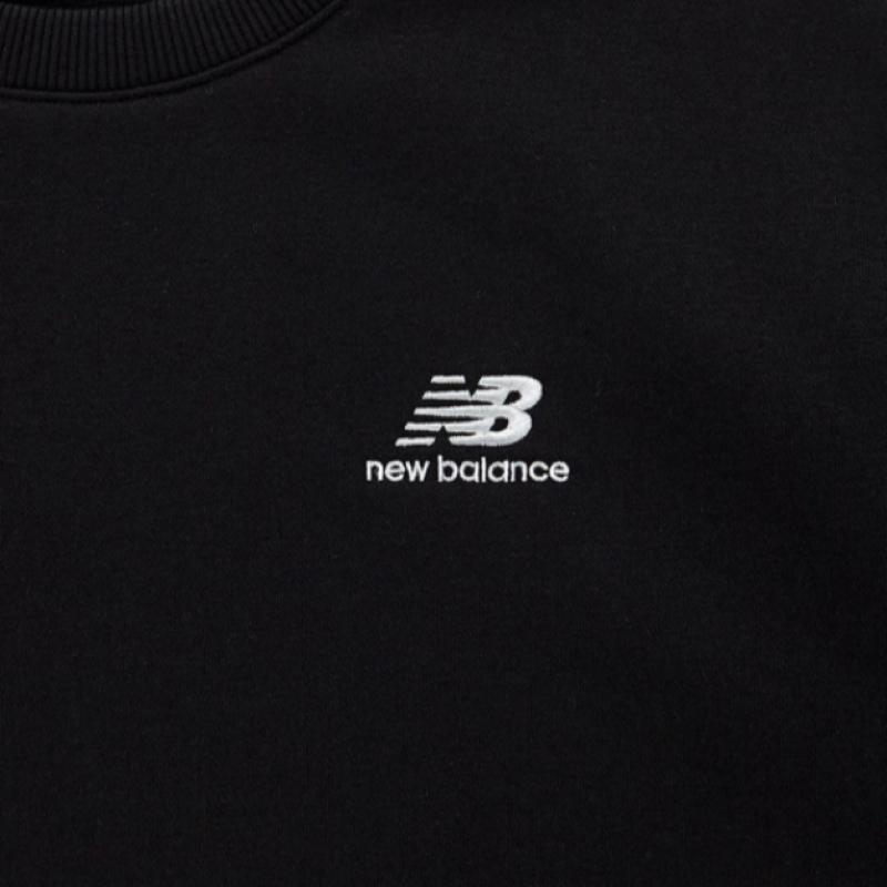 New Balance Half Club  Nbnccb1013 Bk New Val Essential Small Logo Unisex Long Sleeve Tee