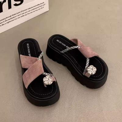 Niche Design Thick-soled Cover Toe Cool Slippers Women's Outer Wear 2025 Summer New Small Height-increasing Muffin Sandals