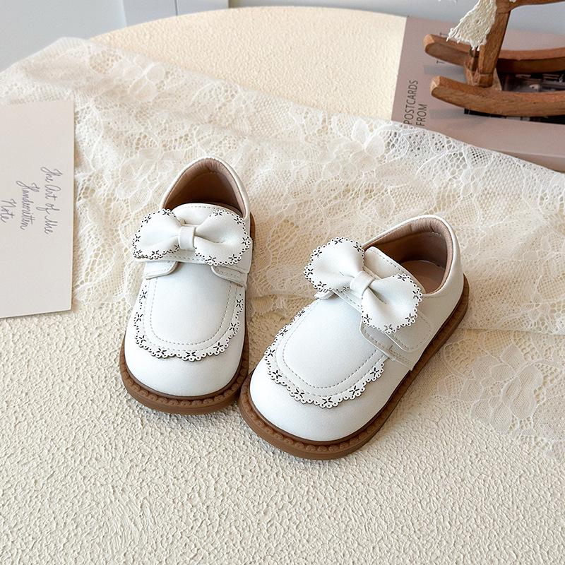 Spring 2026 Fashion: Versatile Kids' Leather Mary Janes with Soft Soles