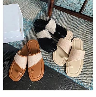Spot Second Hair Square Head Toe Flat Bottom Slippers Women's Outer Wear Straw Splicing Small Fragrant Sandals 2025 Summer New