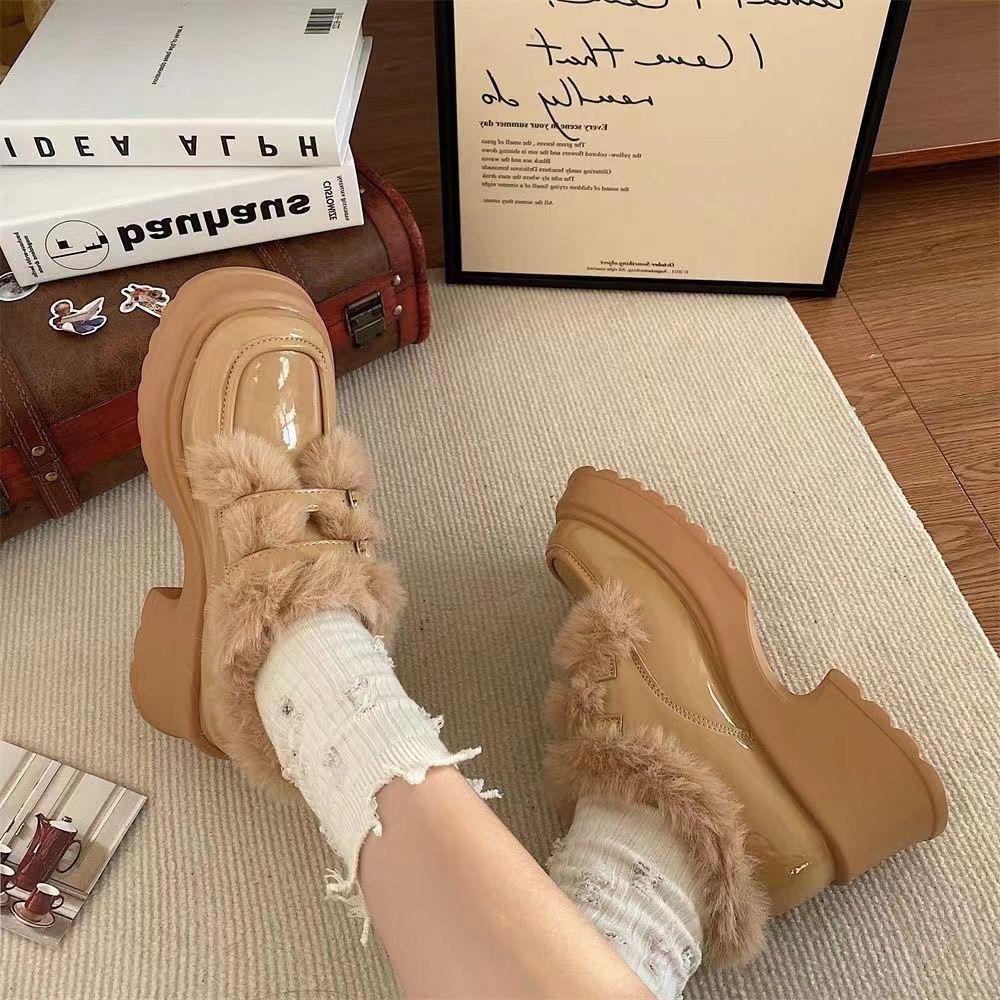 Thick-soled versatile patent leather loafers women's 2025 autumn and winter new velvet cotton shoes black small leather shoes fluffy shoes