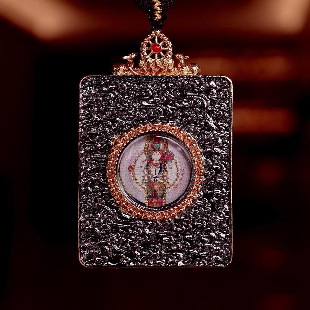 Qinghai Thangka Pendant: Eight Protectors Series, Semi-Hand-Painted Double-Sided Amulet with Guardian Deity.