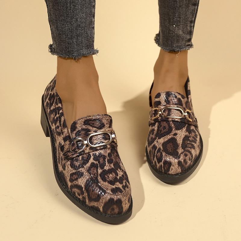 Velká velikost jaro a podzim nové boty s kovovou přezkou leopardí potisk temperament všestranné módní dámské boty