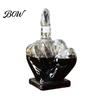 Decorative Glassware for Men Middle Finger Whiskey Decanter, 1000ml Glass Fist Dispenser with Stopper, Birthday Gift Dad Unique Hand Shape