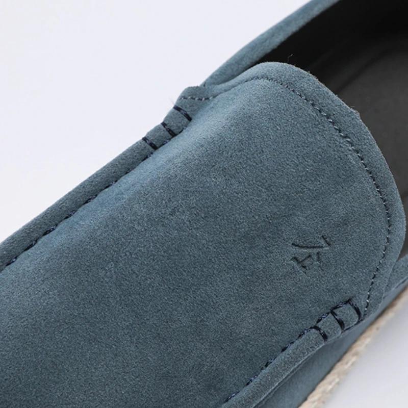 Fashion Men Canvas Shoes Breathable Slip on Loafers High Quality Men Casual Shoes Classic Comfortable Driving Shoes Men Sneakers