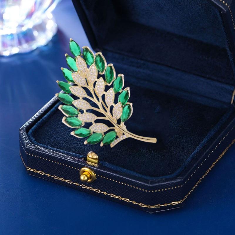 

Брошь в виде листа, тяжелая промышленность, куртка-чеонгсам, брошь в виде ретро-алмазного листа, высококачественные аксессуары для защиты от света Electroplated real gold зелёный