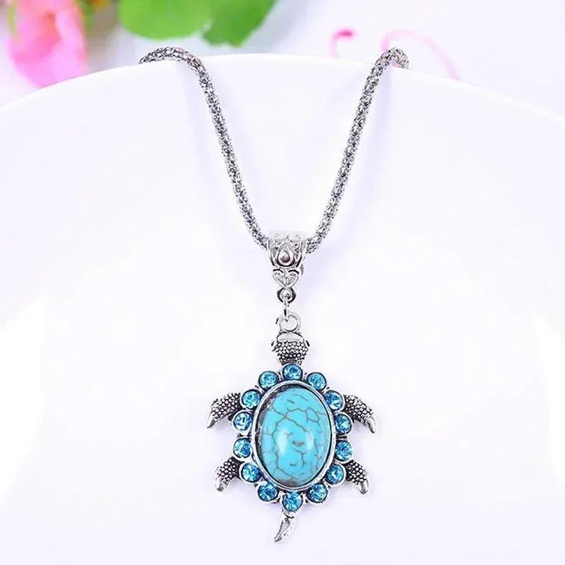Fashionable Diamond Encrusted Turtle Turquoise Necklace Cute Blue Turtle Bohemian Sweater Chain Women's Jewelry Necklace Pendant
