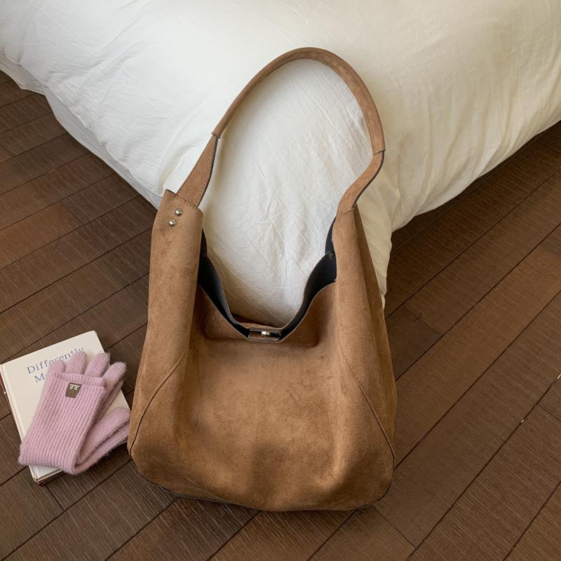 Suede Hobo Bag with Open Top Design Large Capacity Everyday Fashion Shoulder Bag