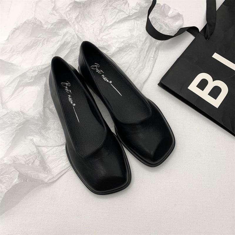 2025 spring and autumn new square head Doudou shoes women's Korean version one-pedal lazy grandma shoes thick heel explosion love