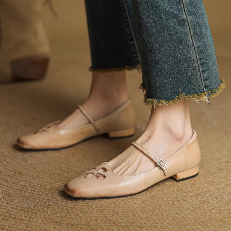 New Women's Leather Lazy Shoes Round Head Low Heel Four Seasons Wear Casual Single Shoes Large Size Comfortable Soft Sole Solid Color Light Mouth
