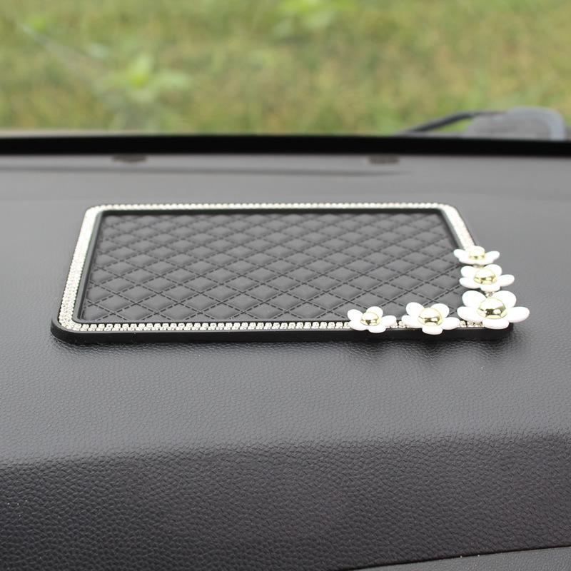 Diamond Mountain Camellia Carter Circuit Anti-Slice Cathema Creative Jewelry Silicon Car Products