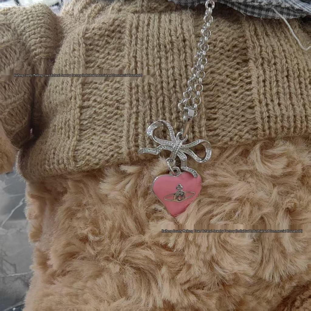 Empress Cixi Pink Bow Lacquered Saturn Necklace: Luxurious Punk-Style Clavicle Chain for Women