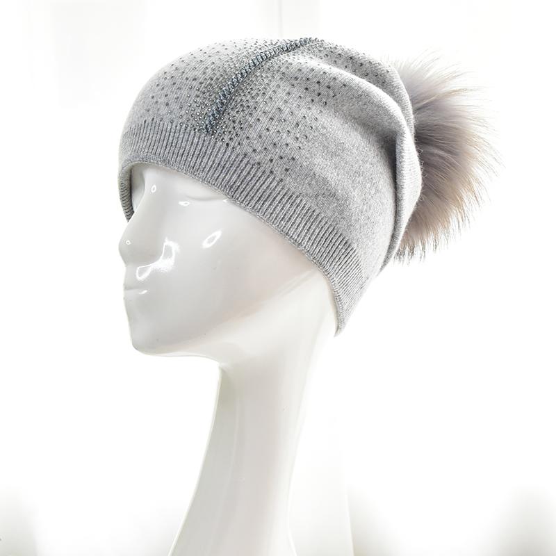 Wholesale Winter Knitted Beanie With Real Fur Pompom Beadwork Decoration Hat for Women Custom Warm Skull Beanie Caps