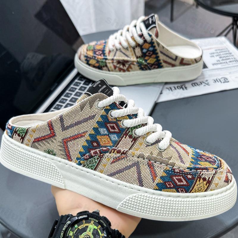 Men's Canvas Slippers 2025 Summer Fashion Student Skateboard Shoes Anti Slip Platform Breathable Outdoors Men's Casual Slippers
