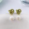New Flower Hanging Earrings White Enamel Floral Acrylic Petals Crystal Imitation Pearl Dangle Earrings for Women brincos