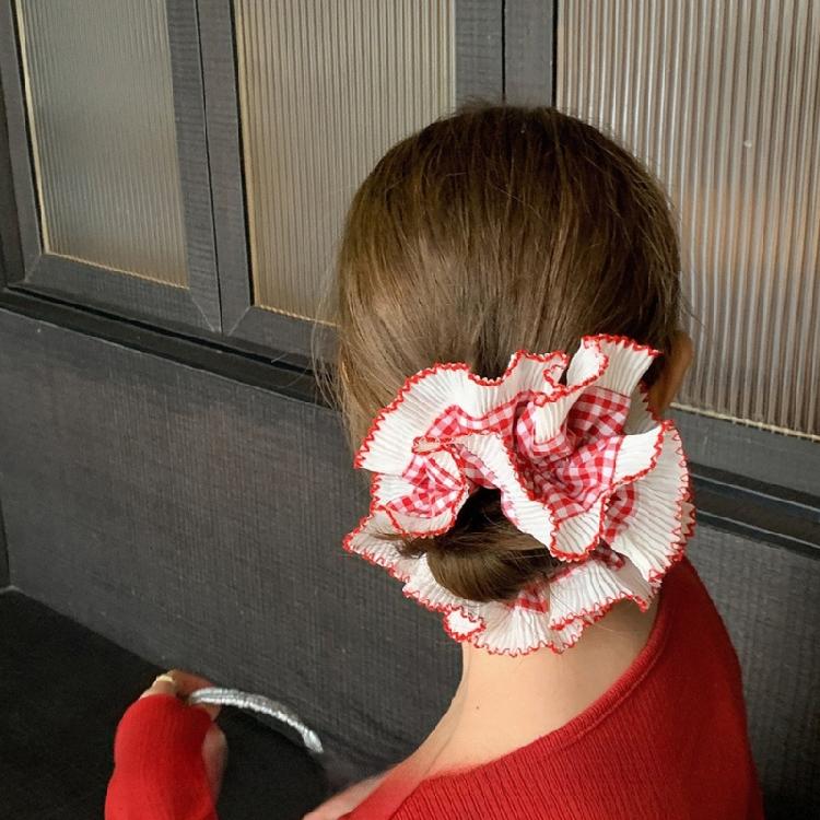 Lace Trim Hair Scrunchies for Women and Girl Aesthetic Hair Elastic Hair Tie Oversized Hair Circle for Everyday Wear