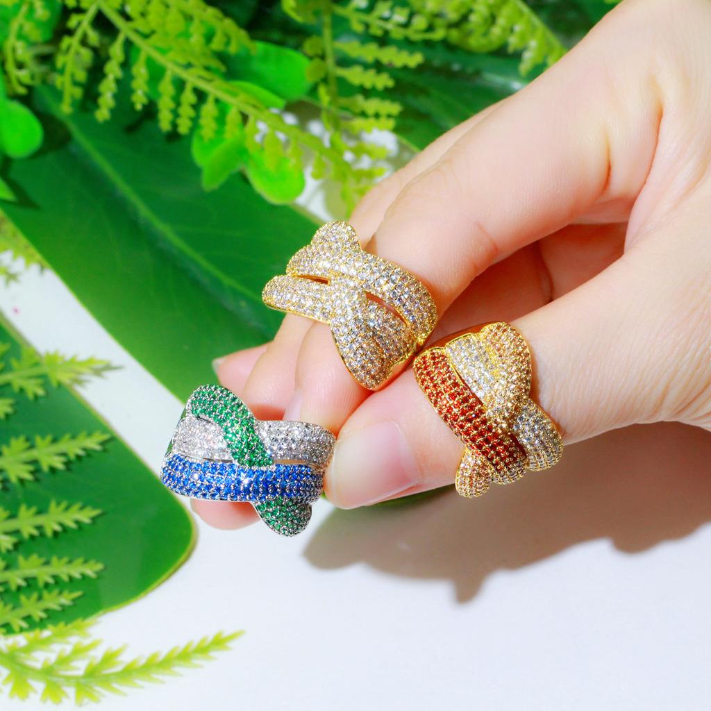 White Gold Plated Zircon Full Diamond Color Separation Ring, Popular Micro-Set Ring.