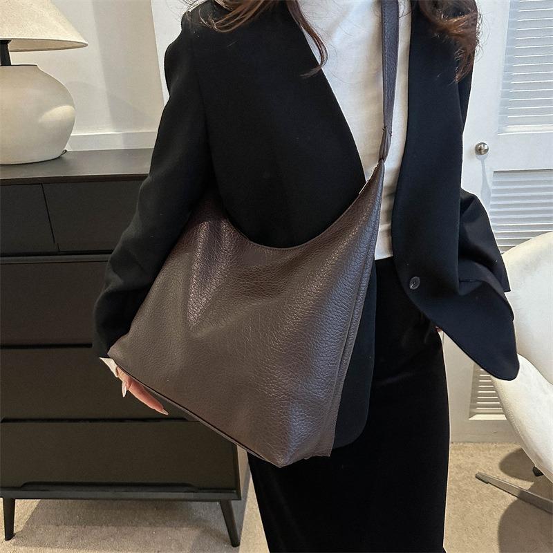 Retro Commuter Bag Women's Tote Bag Lazy Wind Large Capacity Elegant Fashion Versatile Handbag Shoulder Bag