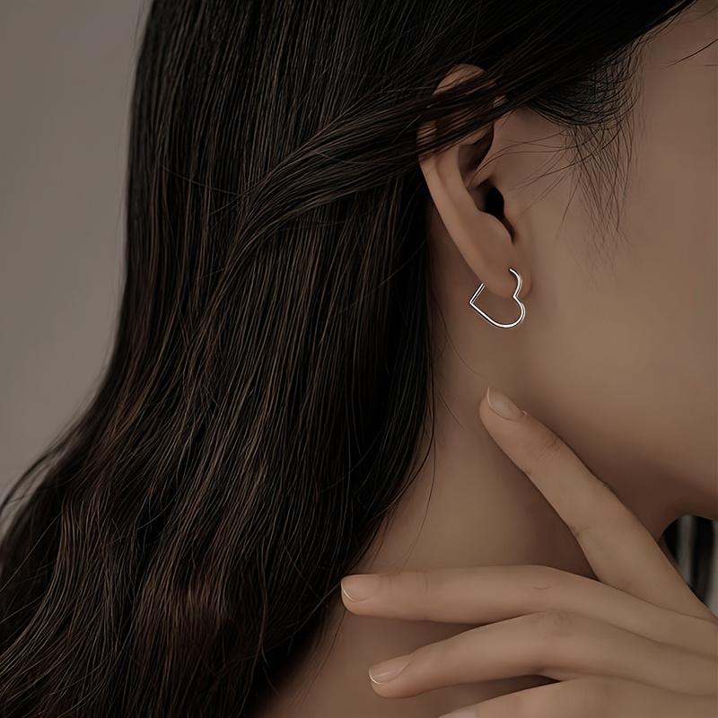 1 Pair Stainless Steel Heart-shaped Earrings Simple and Elegant Fashionable Women's Earrings for Daily Wear or Parties, Jewelry Accessories