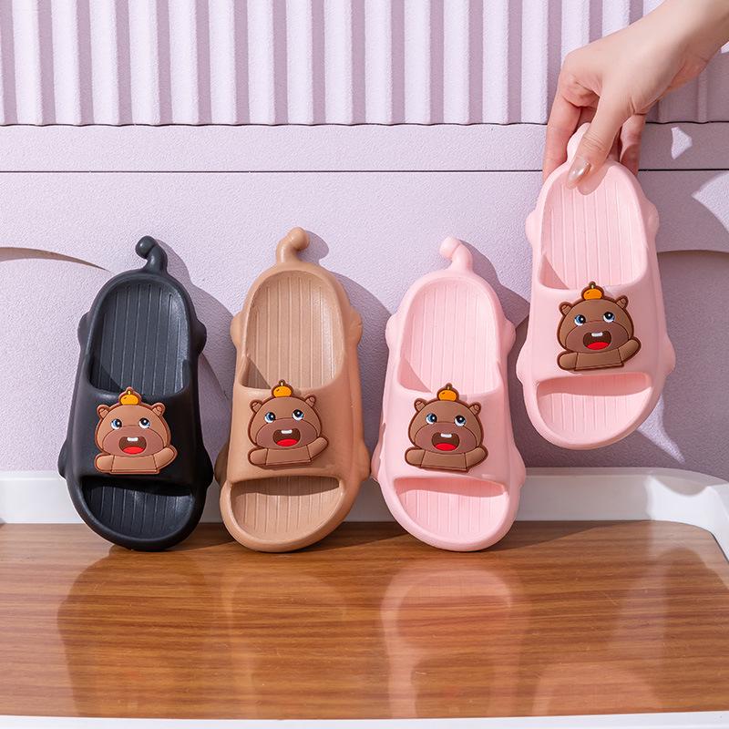 Adorable Capybara Children's Non-slip Indoor Slippers: Lightweight Summer Flip-Flops