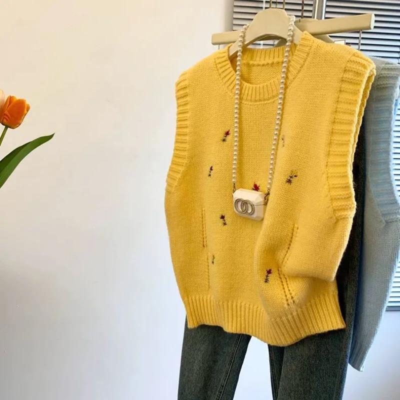 Embroidered Flower Sleeveless Sweater Vest Women  Spring Korean Layered Outer Tops