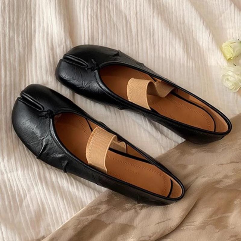 Fashion Retro Round Split Toe Flat sneaker designer shoes Women Casual Loafer Soft Moccasin Fashion Tabi Ninja Mary Jane ballet shoes