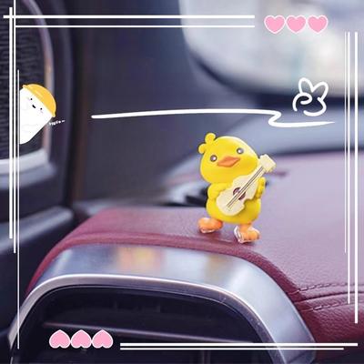 3 Stück Anime Figur Kleine Gelbe Ente Modell Dekor Niedliche Auto-Montierte Ornamente Auto-Innenraum Armaturenbrett Zubehör für Mädchen Geschenke