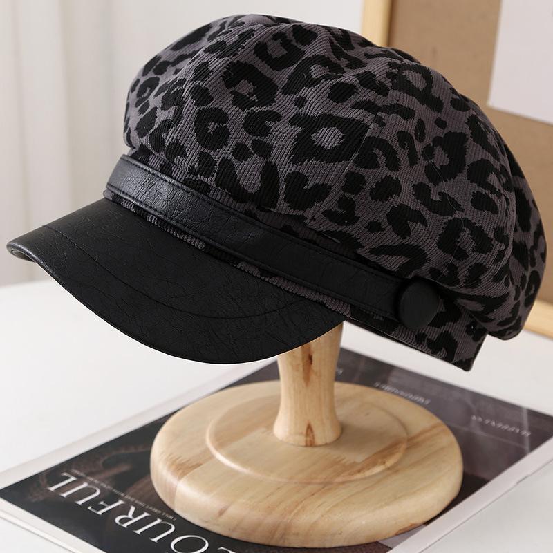 Leopard print octagonal hat Children's curved brim shows a small face Retro painter hat Versatile autumn and winter new newsboy hat