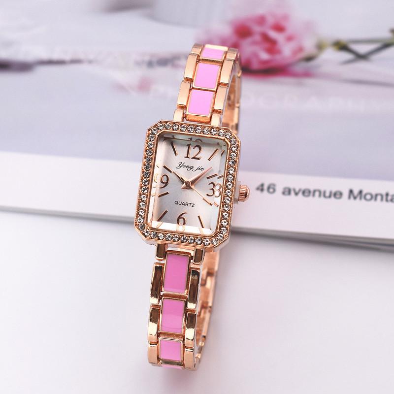 

Кварцовий наручний годинник One Size рожевий