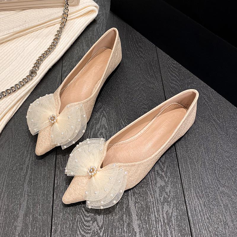 

Мода 2025 Весна Лето Кружево Бант Туфли-балетки для женщин Острый носок Жемчужная отделка Балетки Женские Жемчужный цветок Лоферы Большой размер 43 34 абрикосовый