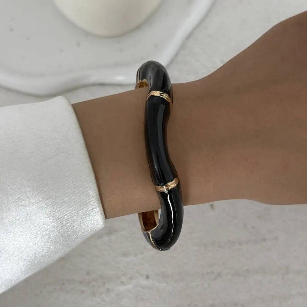 IngeSight.Z 4 Styles Exaggerated Thick Resin Acrylic Wide Cuff Bangles Women Vintage Irregular Geometric Spring Bracelet Jewelry
